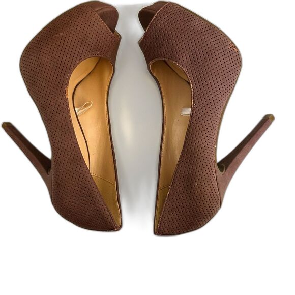 Guess Los Angeles Peep Toe Pink/Brown Preforated Pumps - Women 5.5 - Picture 3 of 8